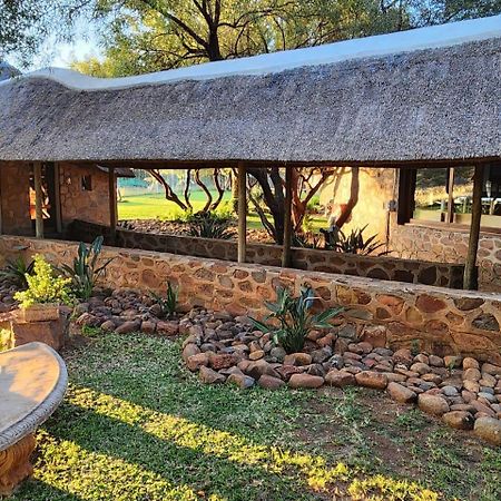 Rocking Giraffe Bush Lodge Groot-Marico Экстерьер фото